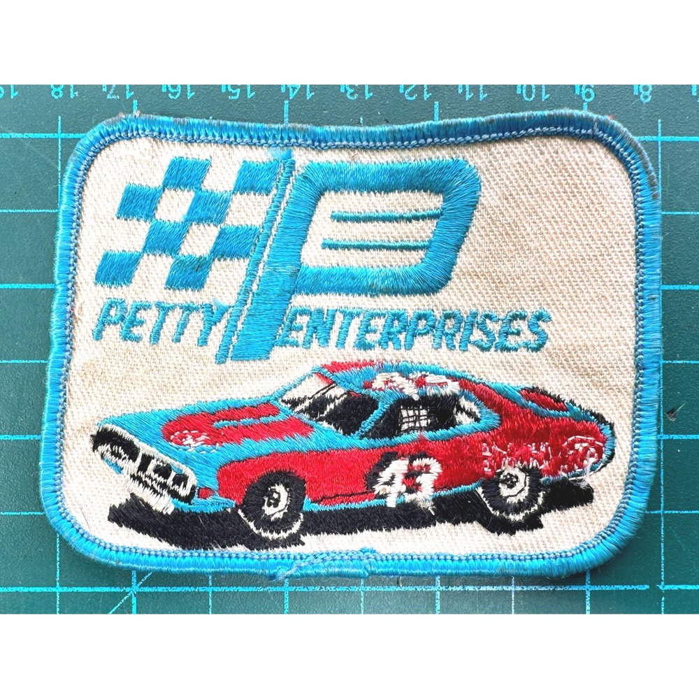 Vtg Richard Petty 43 Petty Enterprises Embroidered Patch NASCAR Dodge Charger